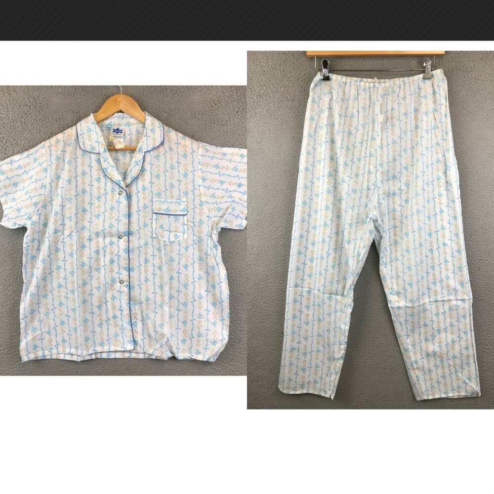 New Vintage Dead Stock Crown For Nitewear Ladies Pajama Set Flower size 40